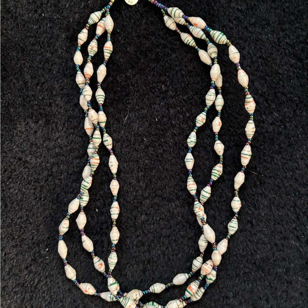 3 string necklace of seashells